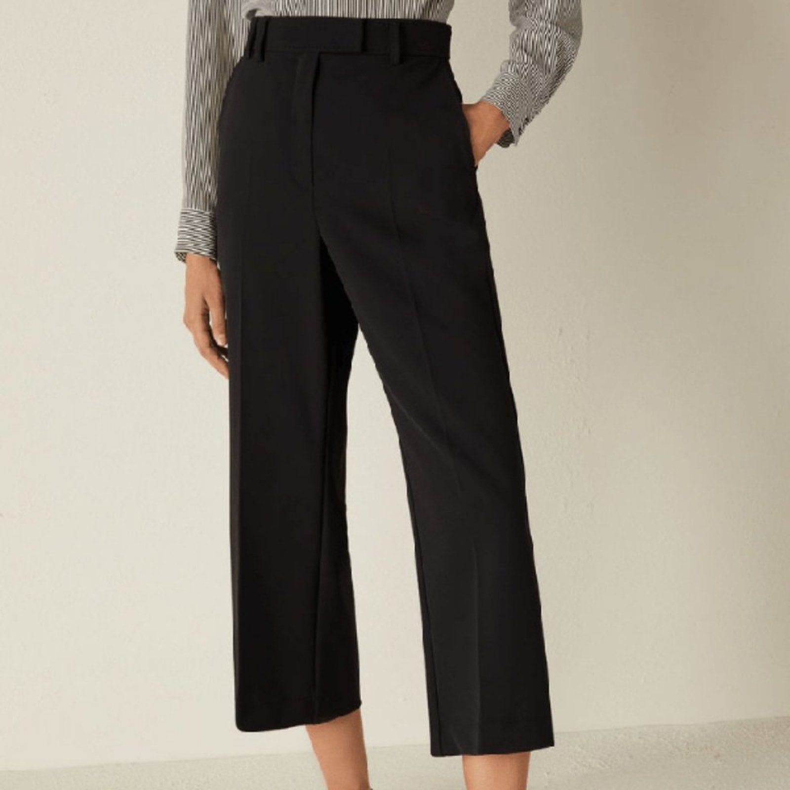 Marella Art 365 Black Cropped Side Zipper Trousers Size 2